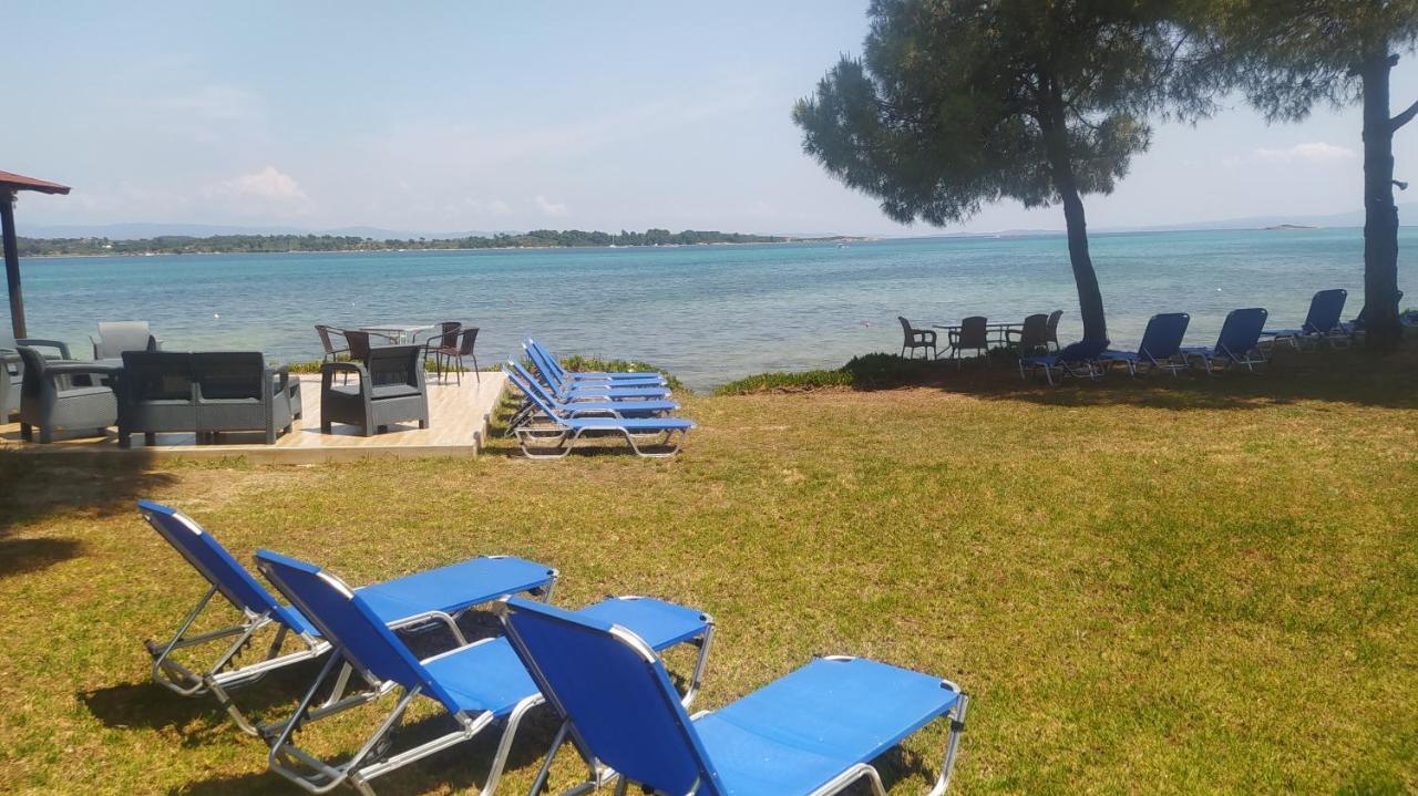 Studios Efi Beach Vourvourou Bagian luar foto
