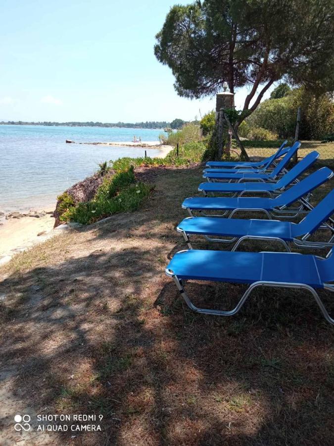 Studios Efi Beach Vourvourou Bagian luar foto