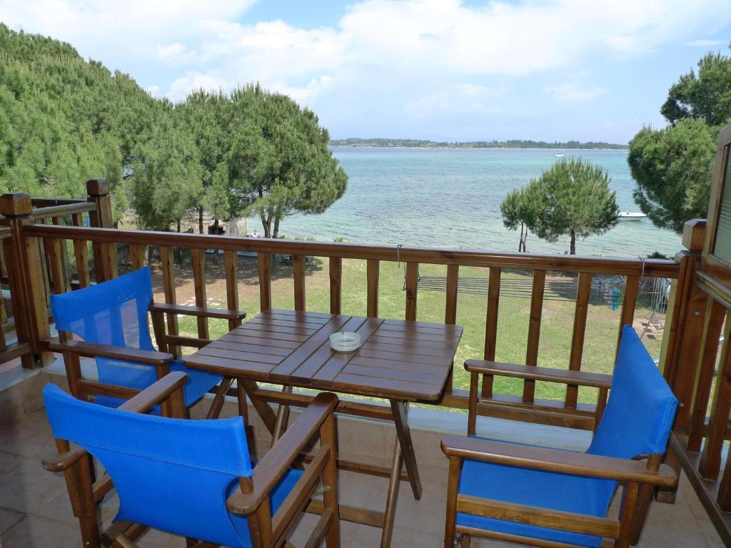 Studios Efi Beach Vourvourou Bagian luar foto