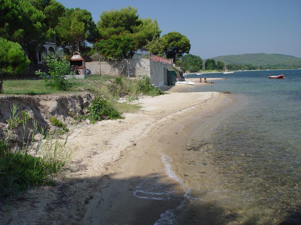 Studios Efi Beach Vourvourou Bagian luar foto
